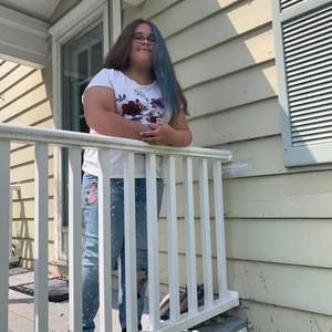 Meet your Posher, Hannah